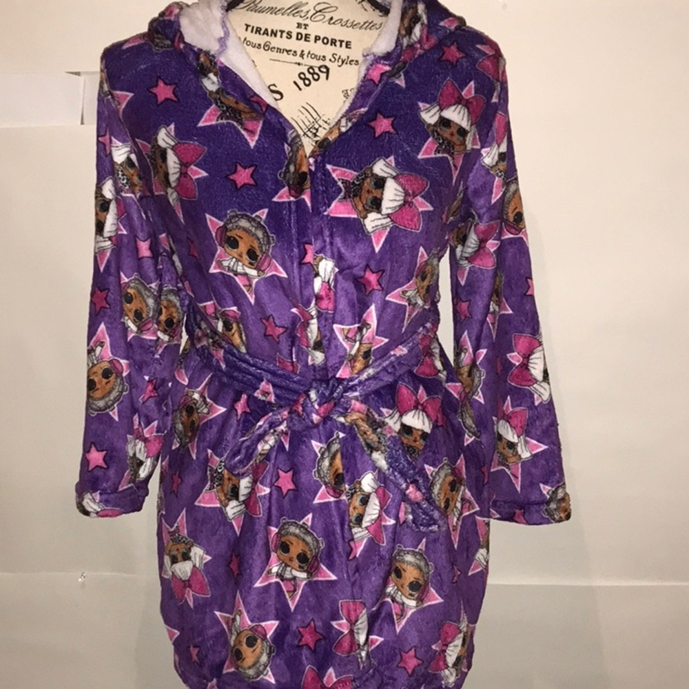 Kids Lol Robe size 8 with hood Very Nice!